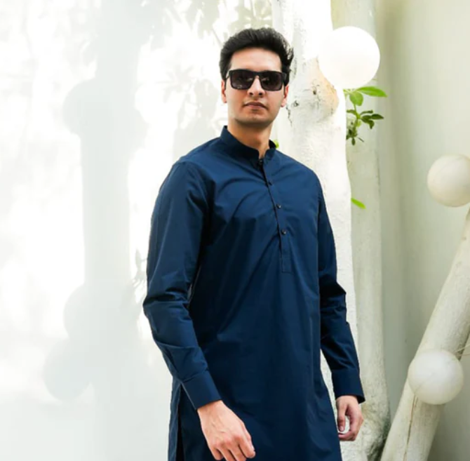 Why a Navy Blue Shalwar Kameez Should Be Your Next Fashion Statement